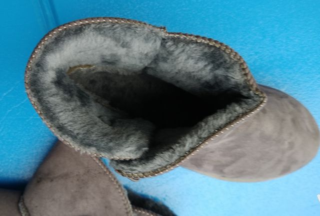 Stivaletti grigi con pelo interno