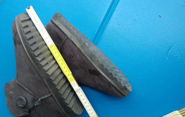 Stivaletti grigi con pelo interno