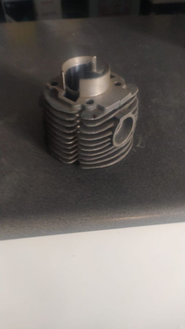 Cilindro mobylette 49 original etc....