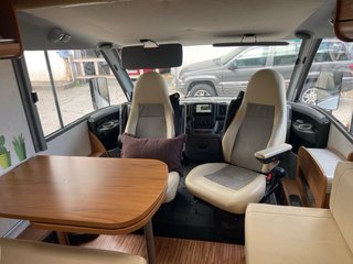 Autocaravana integral con garaje burstner