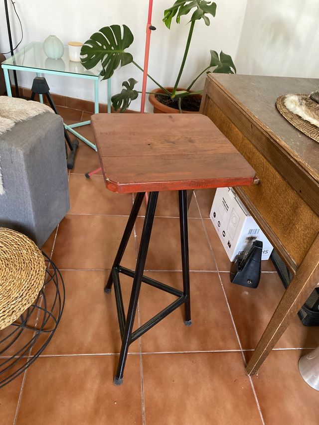 Taburete estilo industrial