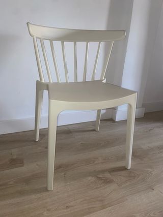 Silla Sklum blanca