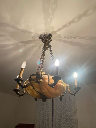 Lampadario in alabastro