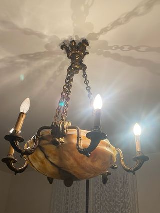 Lampadario in alabastro