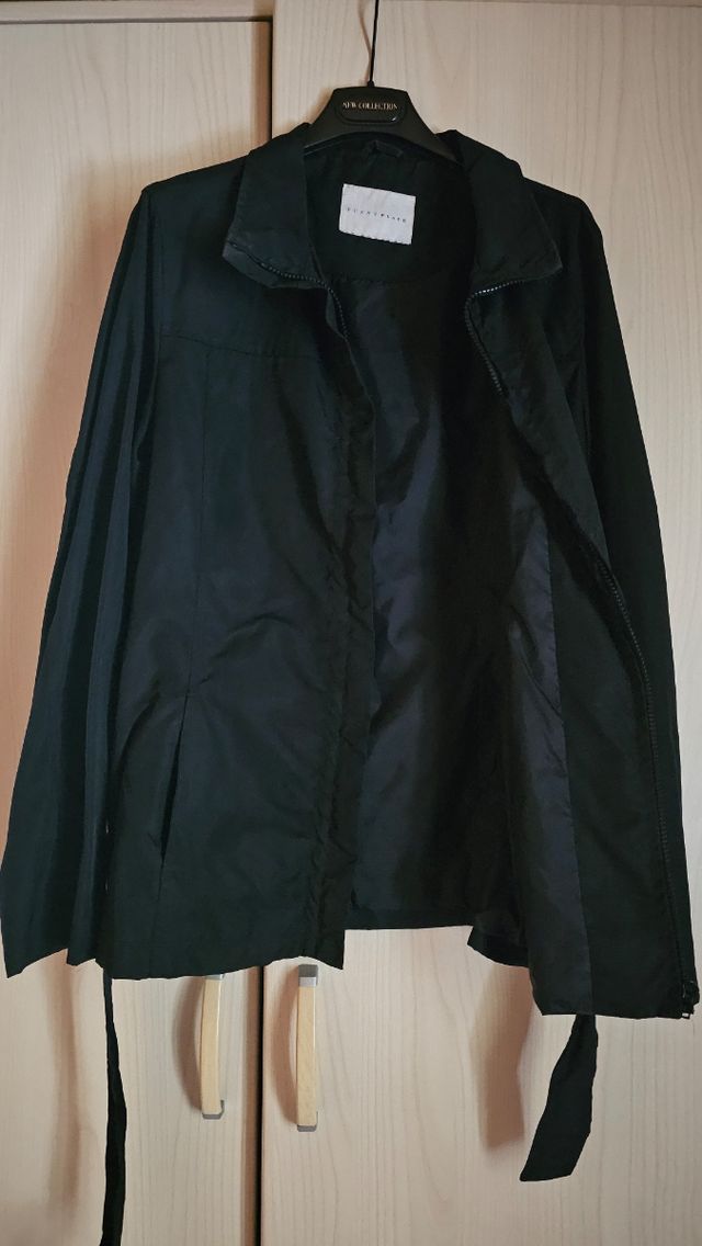 Giubbino nero donna/paravento pioggia