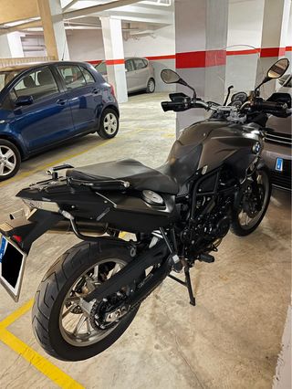 BMW F700GS