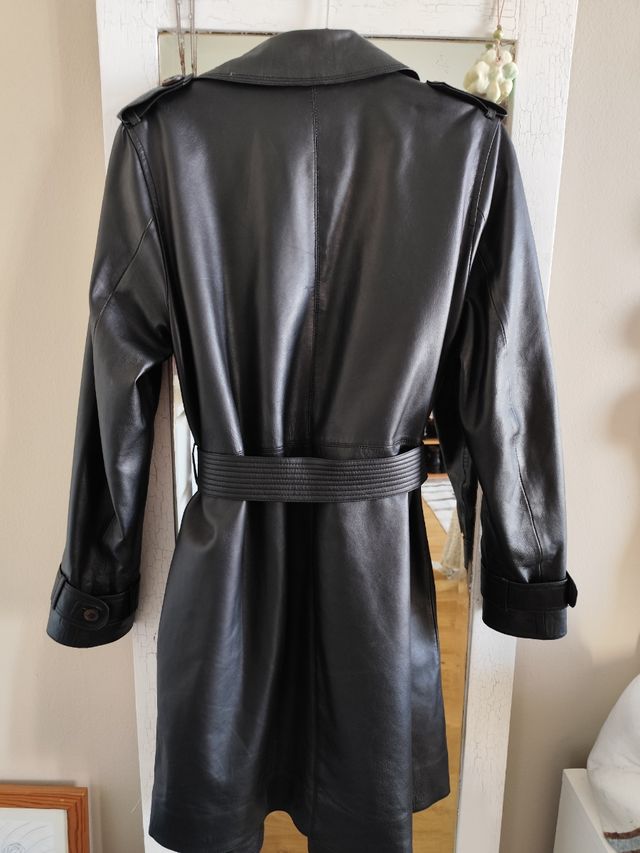 Abrigo de cuero, negro