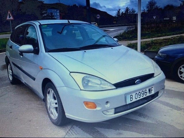 Ford Focus 1.6i 16v Ghia