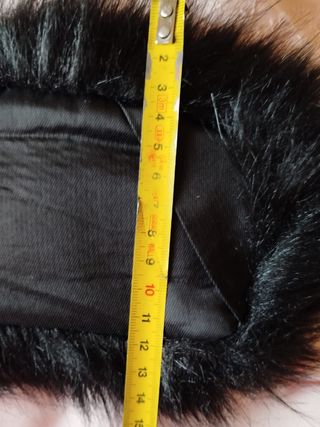 Cuello piel sintética 