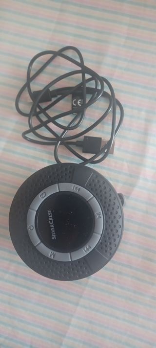 Altavoz baño con ventosa.