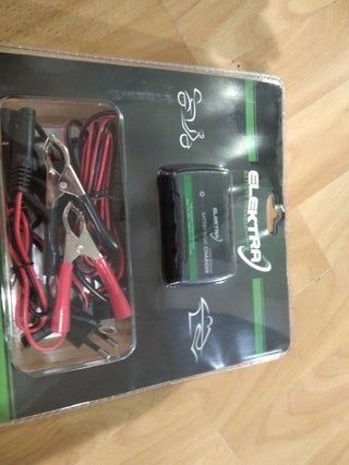 Cargador baterias Moto Elektra