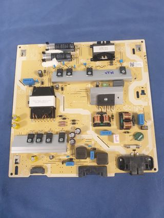 FUENTE SAMSUNG QM55R-B