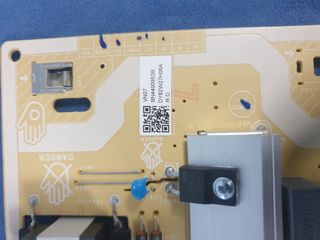 FUENTE SAMSUNG QM55R-B