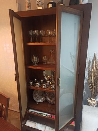 Vitrina de madera