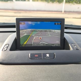 Peugeot 5008 1.6 Active HDI AUTOMÁTICO.