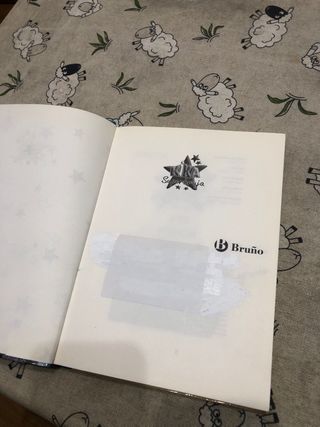 2 libros de Kika superbruja 