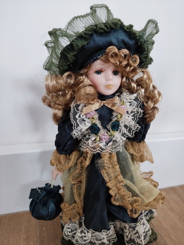 Muñeca de porcelana colección Victoriana