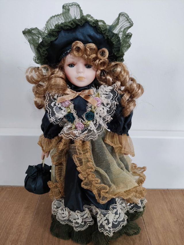 Muñeca de porcelana colección Victoriana