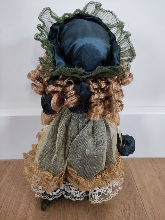Muñeca de porcelana colección Victoriana