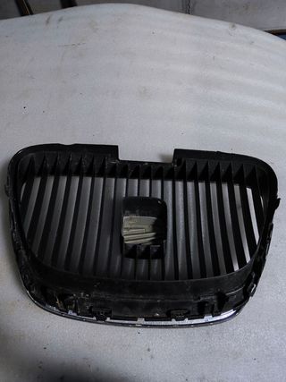 Calandra frontal Seat Leon 