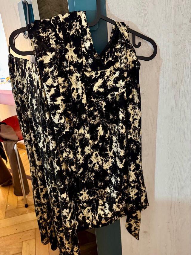 Urge venta conjunto de fiesta