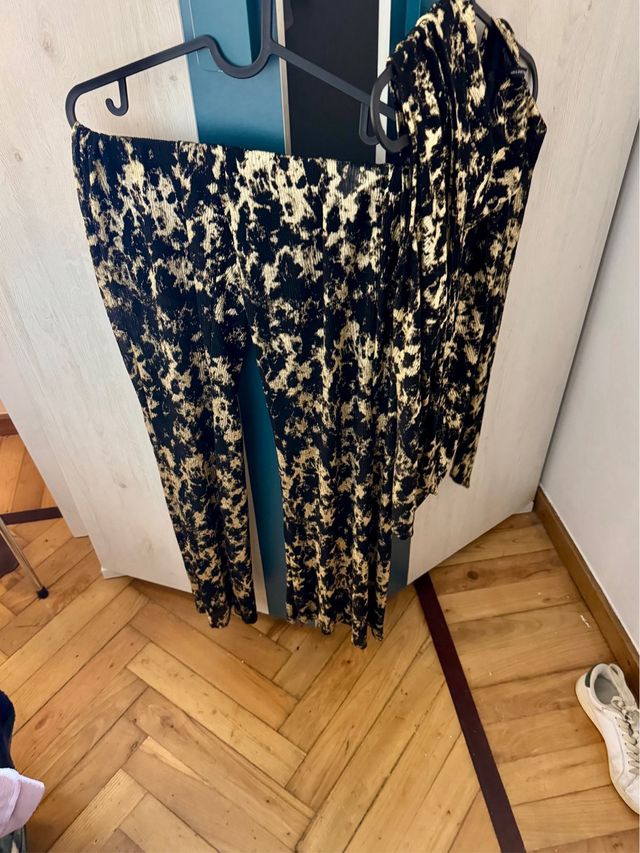 Urge venta conjunto de fiesta