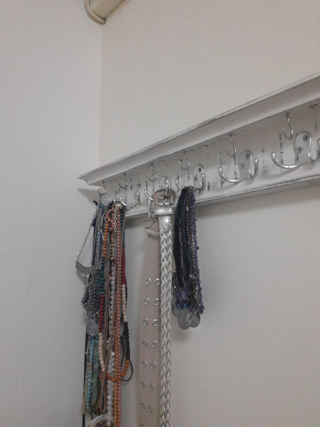 COLGADOR PARA COLLARES, MADERA SHABBY