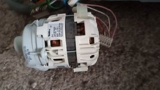 Motor lavajillas zanusi..