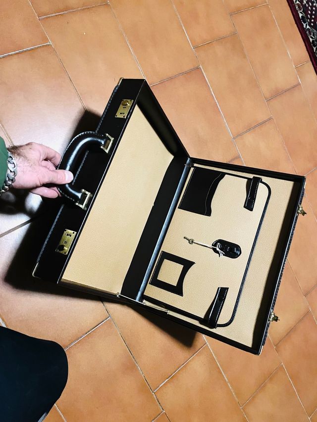 Valigetta 24 ore in pelle rigida nuova