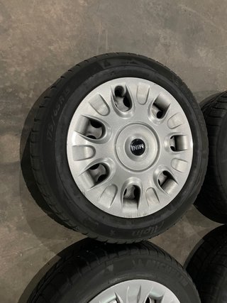 Llantas mini ( tapacubos ) 175/65/R15
