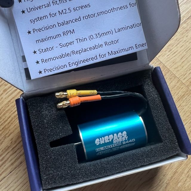 Motor sin escobillas para coche 2440 RC 4600KV