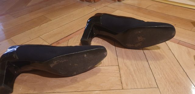 Zapatos de salón Charles Jourdan