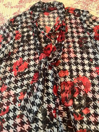 Blusa estampada de Zara
