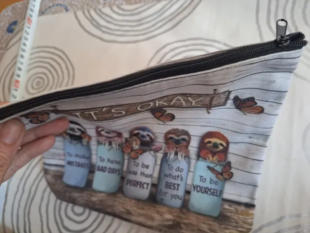 Neceser con perezosos It's Okay