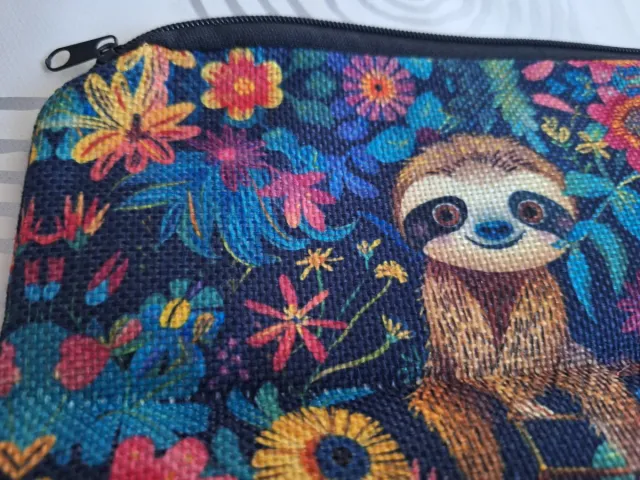 Neceser perezoso con flores