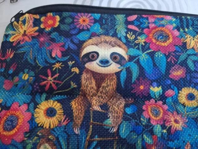 Neceser perezoso con flores
