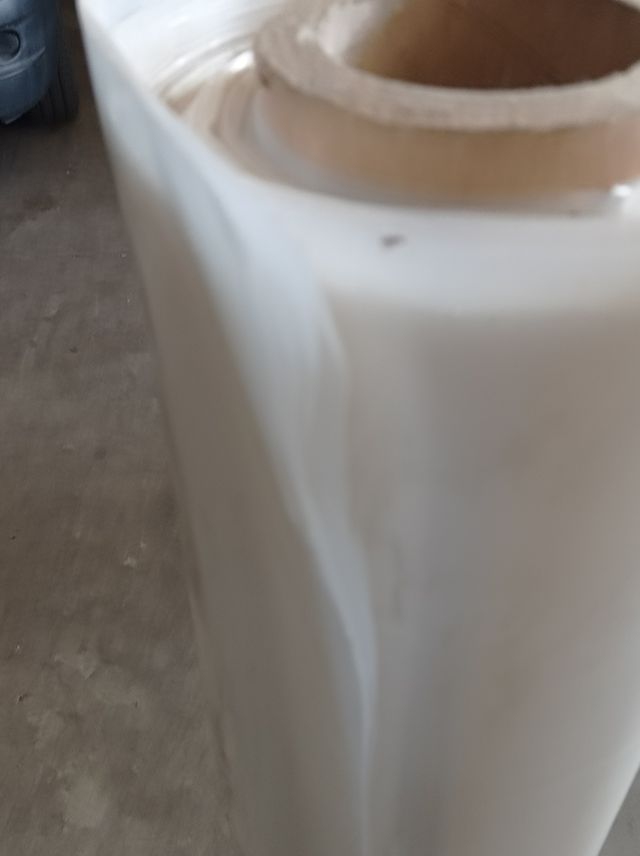 Rollo plástico grande y fuerte