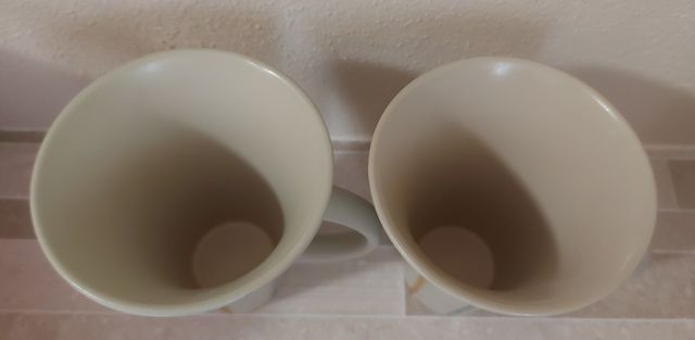 Coppia di tazze nuove