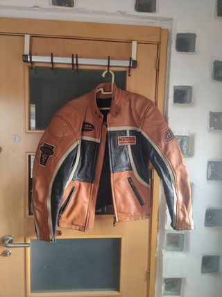 Chaqueta de moto cuero