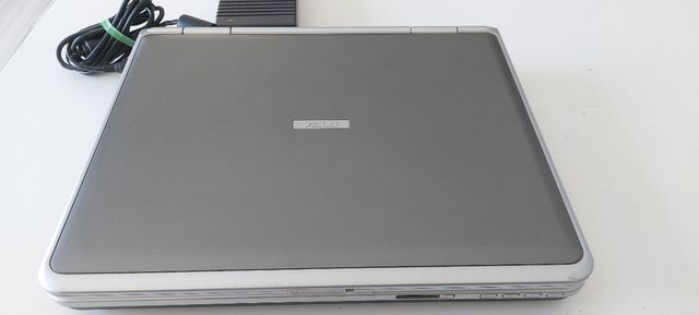 Asus portatile da 15,4 pollici