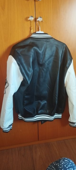 Chaqueta bomber imitación piel