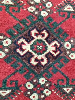 Alfombra persa anudada a mano