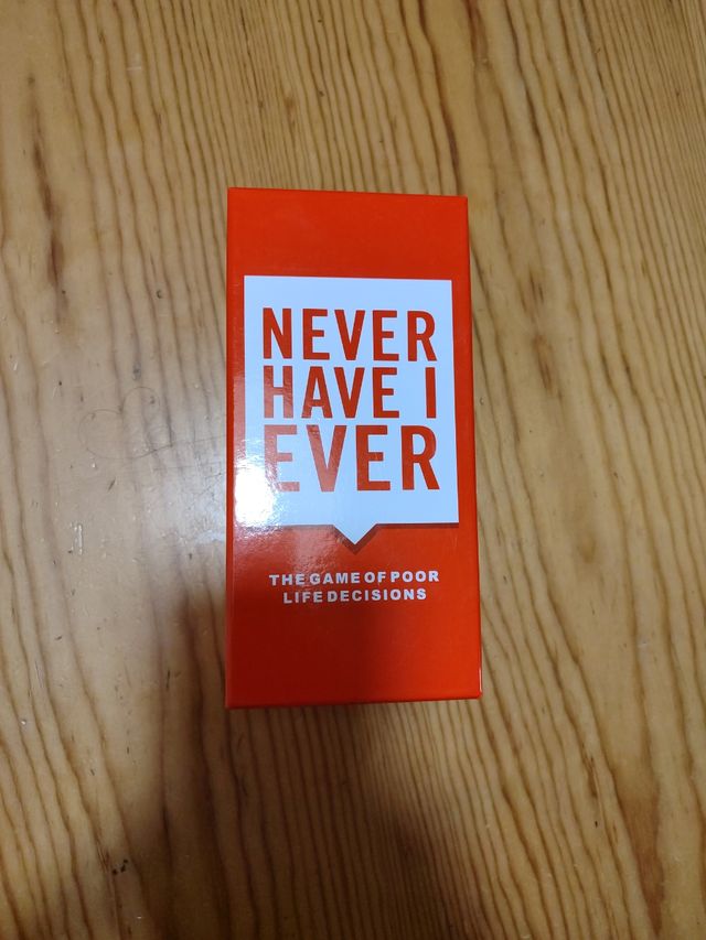Never have I ever juego de mesa cartas