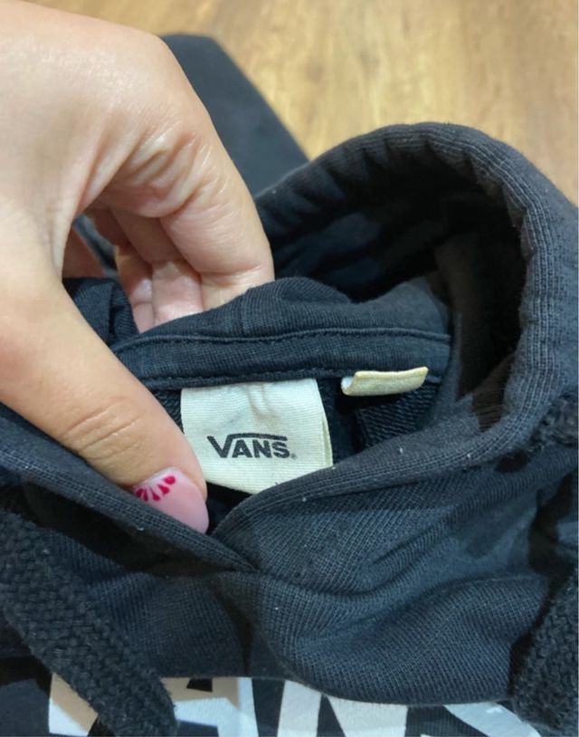 sudadera unisex negra vans