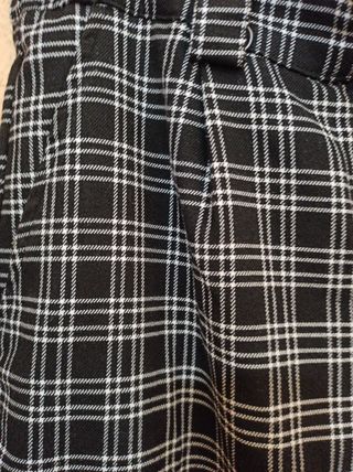 Pantalón negro y blanco Lefties