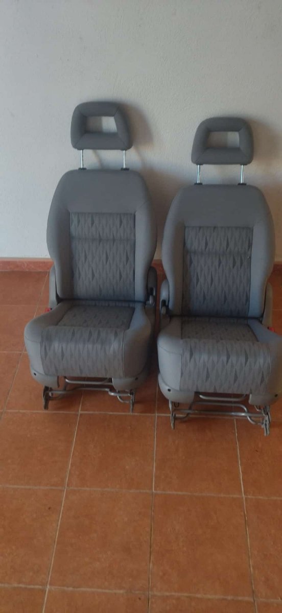 ASIENTO Ford Galaxy 2002 - foto 1