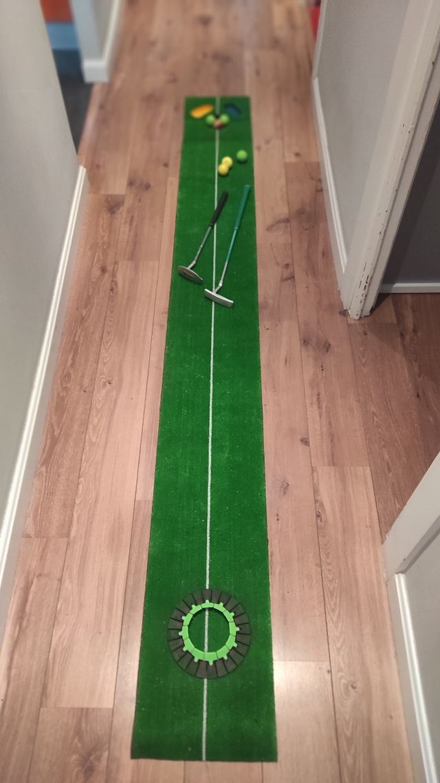 Pitch and putt juego de golf.