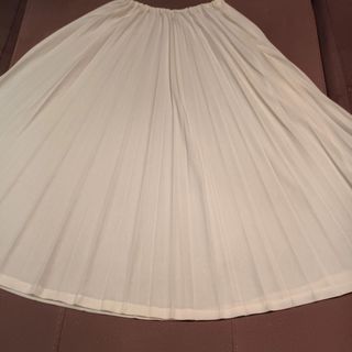 Falda Plisada, acampanada