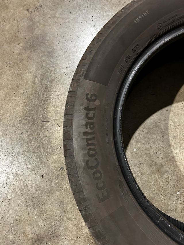 235-55-18 100V Continental EcoContact6