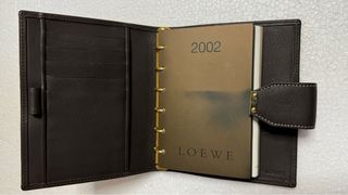 LOEWE AGENDA TARJETERO AMAZONAS MARRON ORO